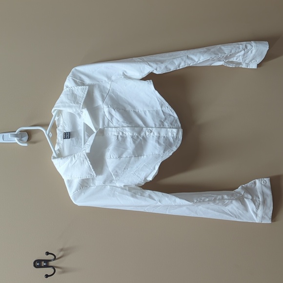 Button Up Cropped Top - Picture 1 of 4